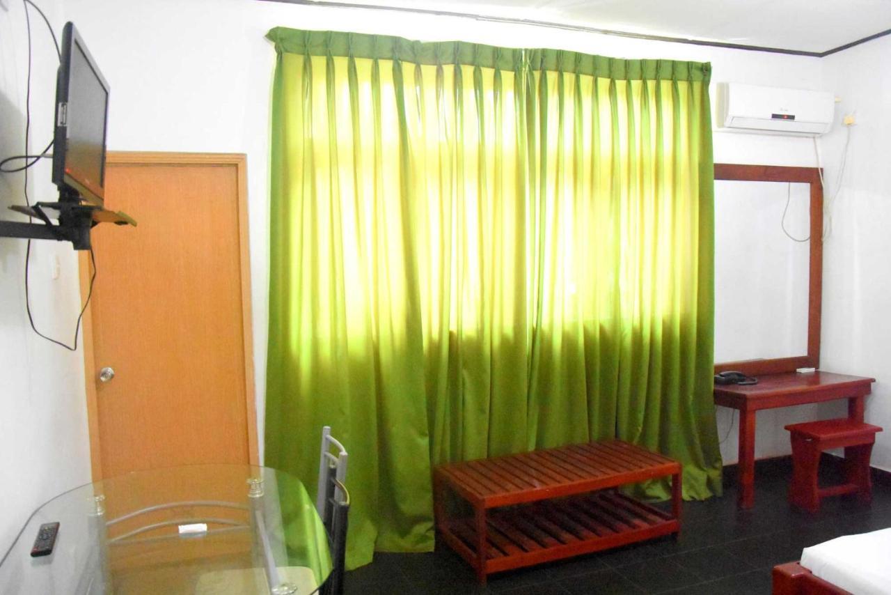 Hotel Romi Gampaha
